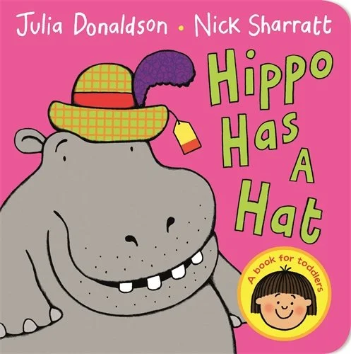 Hippo Has A Hat, anglická kniha - leporelo