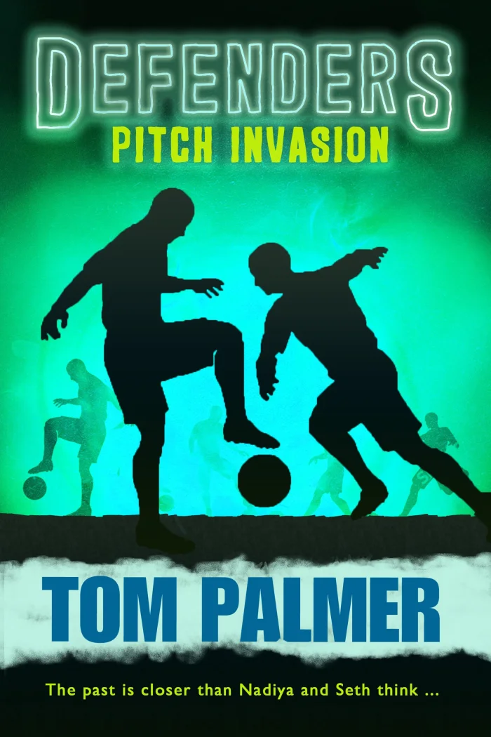 Pitch Invasion (3), anglická kniha