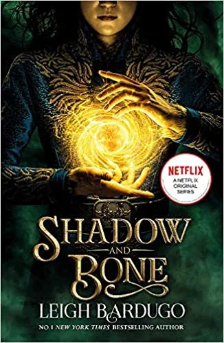 Shadow and Bone (1), anglická kniha