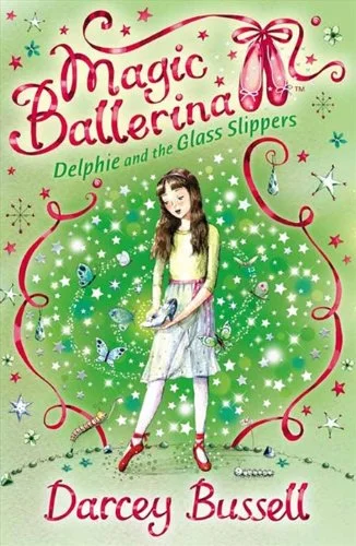Delphie and the Glass Slippers (4), anglická kniha