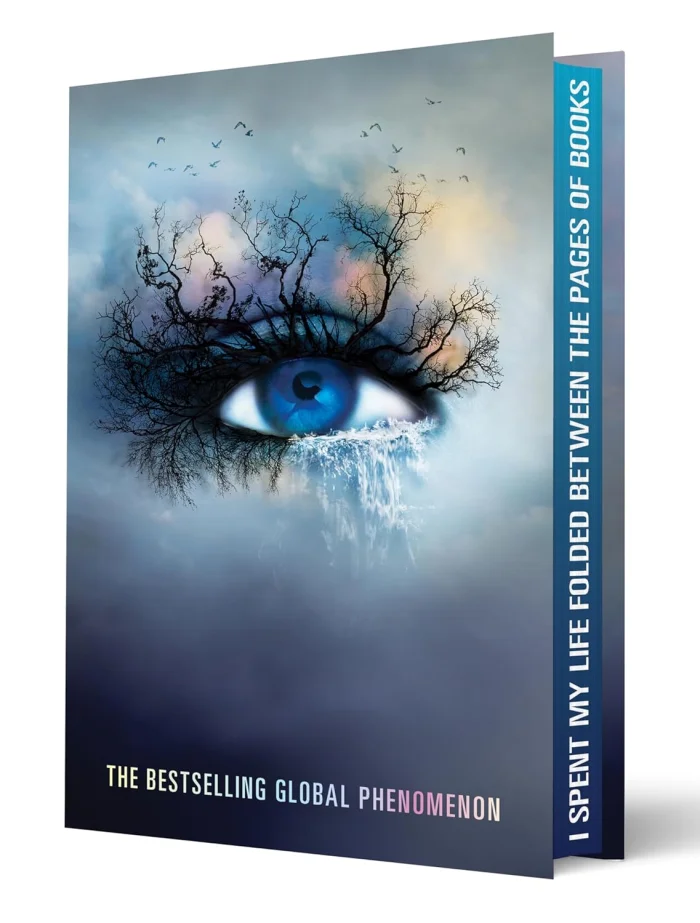 Shatter Me Collector’s Deluxe Limited Edition (1), anglická kniha