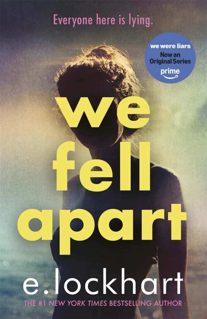 We Fell Apart (3), anglická kniha