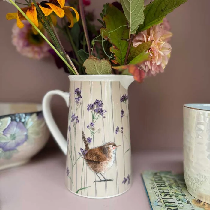 Wren and Verbena Jug (J03), krčah